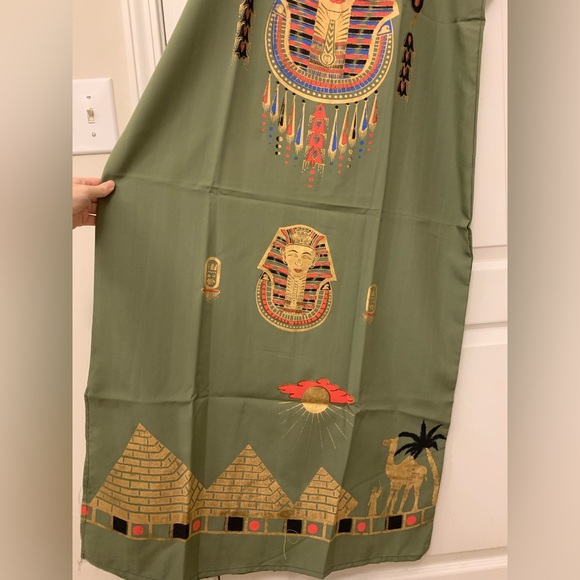 Green Egyptian Traditional Dress - Picture 3 of 16